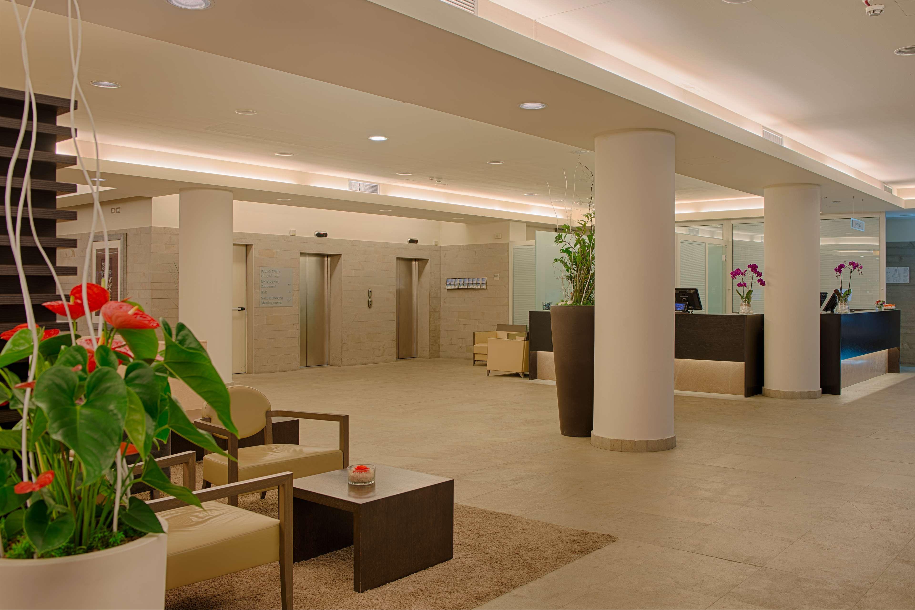 Nh Linate Hotel Peschiera Borromeo酒店